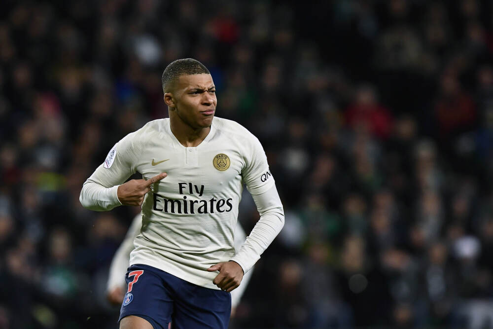 冷湖：从石油小镇到观星胜地